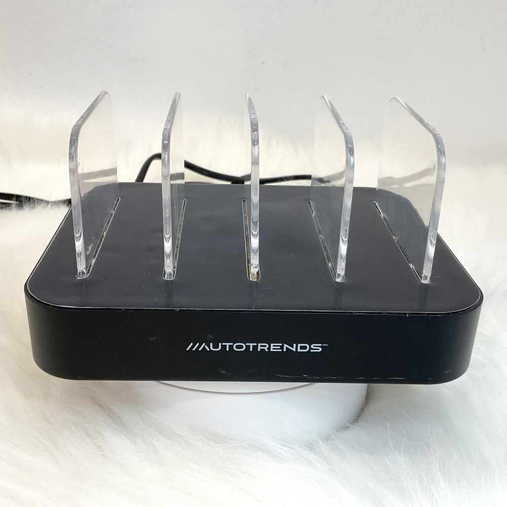 Autotrends Black Charging Station For 4 Devices/USB/Removal Dividers